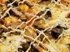 -城市大道红炉披萨烘焙坊