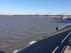 -人民防洪胜利纪念塔