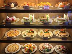 面包甜点陈列柜-漫咖啡(沙龙汇店)