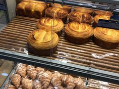 -LanTa蓝塔烘焙(紫荆山卜蜂莲花店)