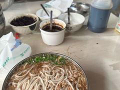 -正宗杨记普洱酸醋米线(总店)