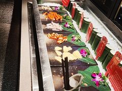 -芝小官毛肚火锅海鲜自助(苏州吴江区万宝店)