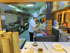 -馋三尺蟹粉小笼(人民广场店)