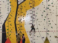 -问山MountQuest攀岩馆