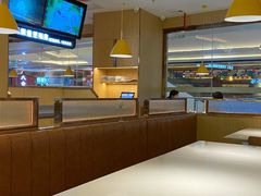 大堂-小鱼小牛·鱼牛干锅·脆鱼火锅(世欧广场店)