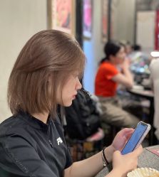 -V8潮牌·接发烫染连锁