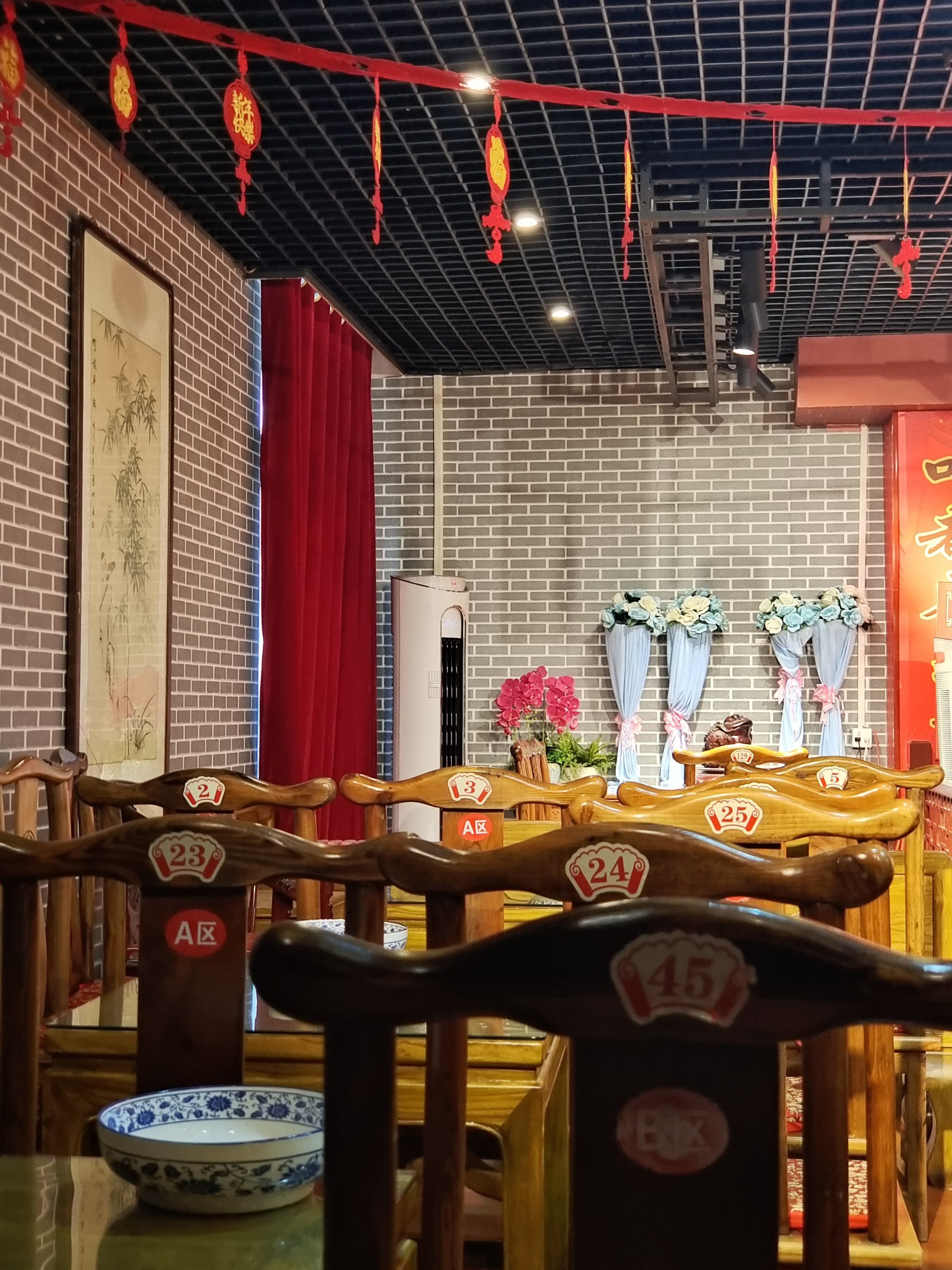 哏儿都相声茶苑(古文化街店)」听相声,这门传统艺术可是天津的魁宝哦!