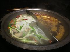 -宽板凳老灶火锅(南礼士路店)