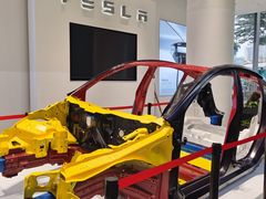 -TESLA 特斯拉(广州天环广场体验店)