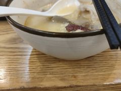 -鸭味先老鸭粉丝馆(瑞金路二号四号小区店)