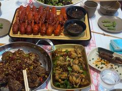 -肥肥虾庄·金牌油焖大虾(汉口城市广场店)