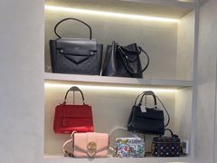 -六六奢品·vintage中古·回收二手奢侈品包包手表首饰(环球港店)