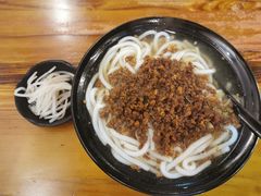 -丽虹云南过桥米线(兴工街店)