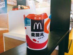 芝士咸蛋黄麦旋风-麦当劳(华发商都店)