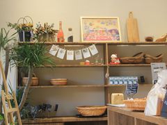 -沁屋面包店(人民东路店)