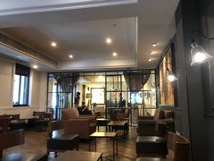 大堂-星巴克臻选(广州沙面店)