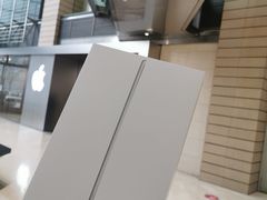 -Apple零售店(华贸购物中心店)