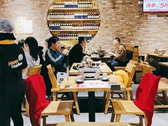 大堂-聚点串吧·北京烧烤(公益西桥店)