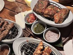 -三亚艾迪逊酒店·海滩烧烤 BARBACOA·现场乐队·浪漫晚餐·烧烤海鲜