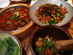 -老滇山寨•云南特色菜•地方菜•民族风情歌舞表演(金碧店)