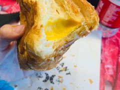 流心蛋黄牛角包-牛角村(大族广场店)