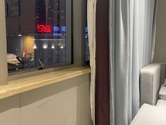 -南宁世纪君悦大酒店(青秀万达滨湖路地铁站店)