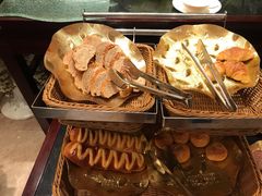 -南京双门楼宾馆(盐仓桥地铁站阅江楼店)