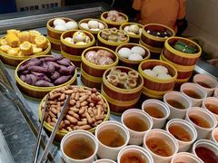 -爱客得牛排海鲜烤肉·火锅自助(春熙路黑金好店)