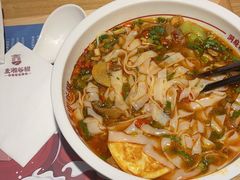 -呷佬·长沙手工米粉(金沙江路店)