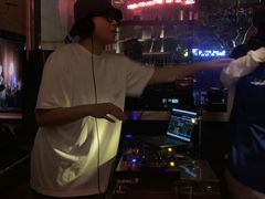 -TASTE ROOM Bar