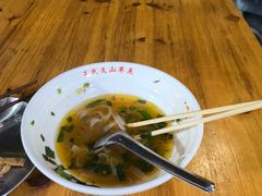 -文山荷鲜居(翠湖店)