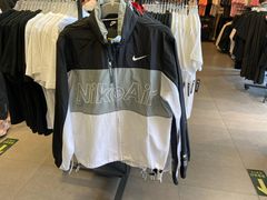 -NIKE北京马连道换季优惠店