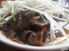 酱爆牛舌-曾牛肉