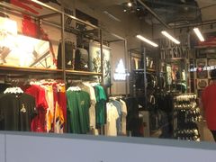 -adidas(正佳广场店)