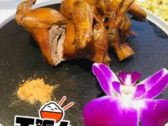 金牌脆皮乳鸽-鲜潮里·粤式大排档