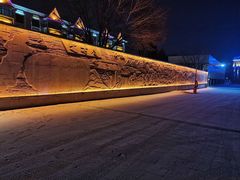 -布尔津河堤夜市