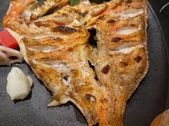 -山川小町·极番烧肉(新地假日广场店)