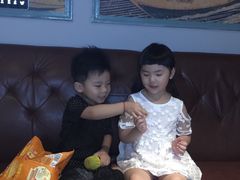 -环球梦主题KTV(曲阳生活购物中心店)