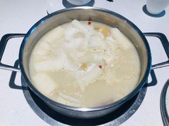 竹荪猪肚鸡-煲王粤菜餐厅(中侨中心店)