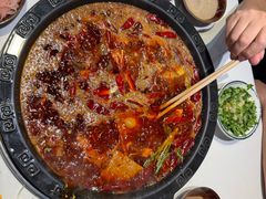 -卤校长老火锅(杨家坪直营店)