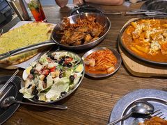 蜂蜜芝士披萨-MI WU FACTORY米屋美食工厂餐厅(绿地店)