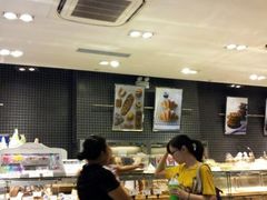 -巴黎贝甜(大宁国际商业广场店)