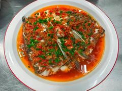 -呷呷好龙虾·湖南常德钵子菜·湘菜(公明天虹总店)