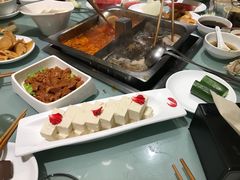 -海底捞火锅(公益西桥店)