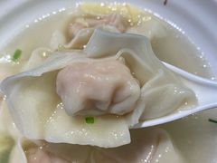 刀鱼馄饨-老半斋(福州路店)