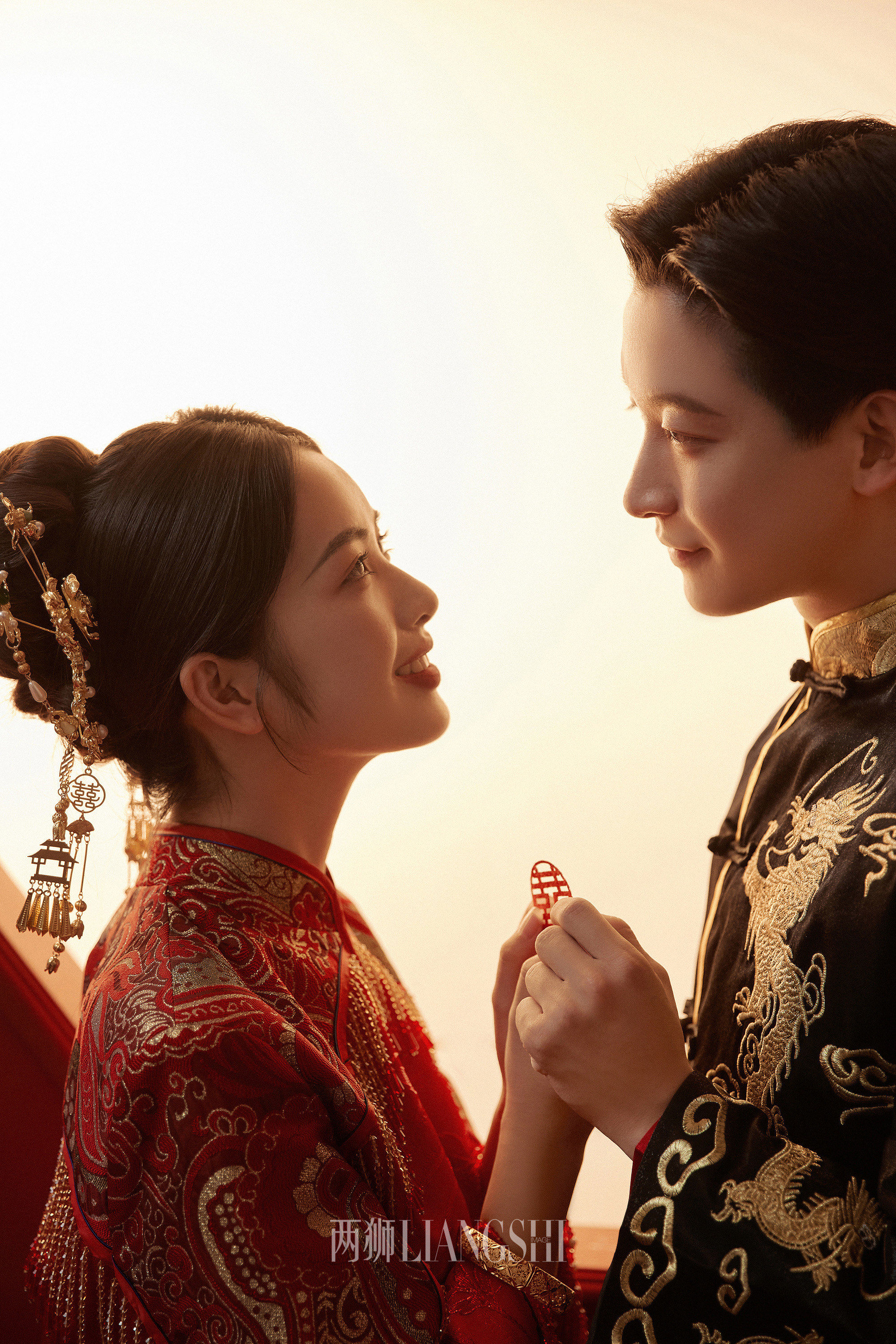 高甜来袭❗️00后都在拍的新中式喜嫁婚纱照