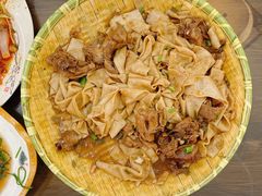 -壹阁胡羊焖饼(特色小吃街店)
