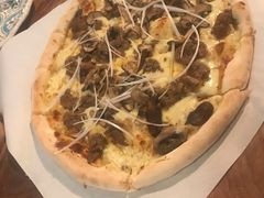 烤牛肉披萨-I HOLIC艾豪丽披萨(KKone店)