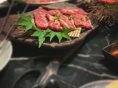 -山川小町·极番烧肉(新地假日广场店)
