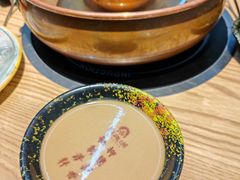 -洞庭洲·防空洞火锅·烧烤·铜锅涮肉(新百广场店)